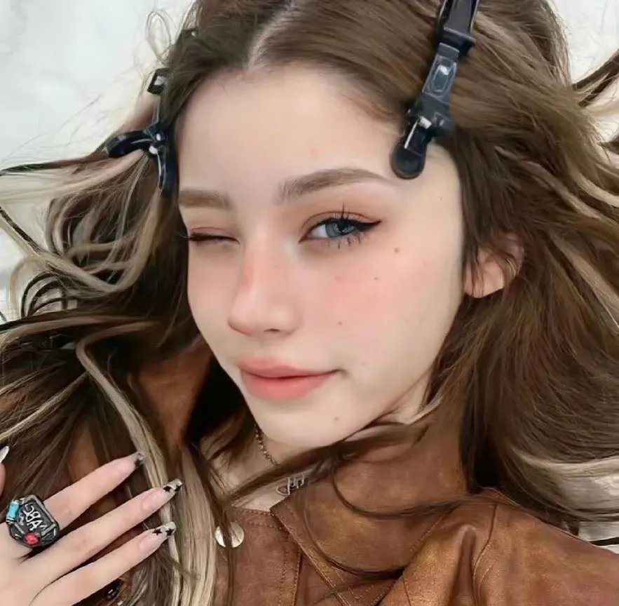 翻叮一族粤语